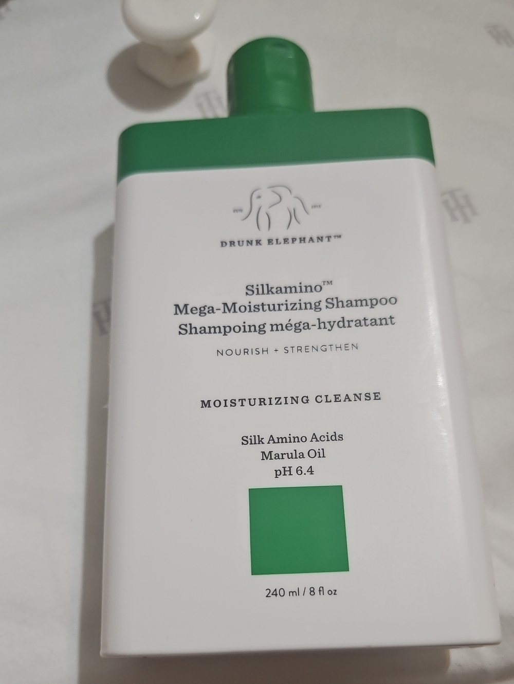 Drunk Elephant Silkamino Mega-Moisturizing Shampoo — White & Green